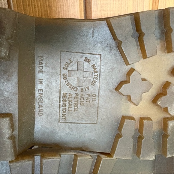 Vintage Floral Lace-Up Boots - Picture 8 of 8